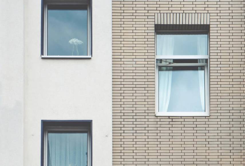Professioneel gevelonderhoud aan een woning met tips voor bescherming